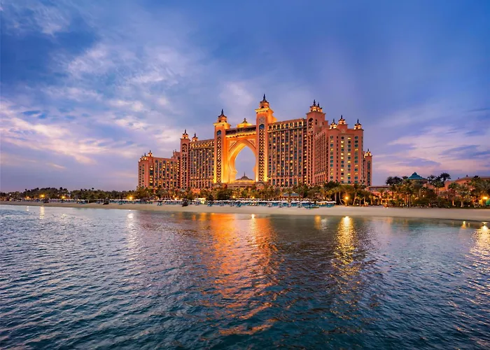 Beach hotel: Atlantis, The Palm