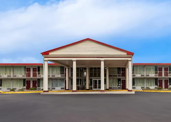 Motel: Red Roof Inn & Suites Cave City