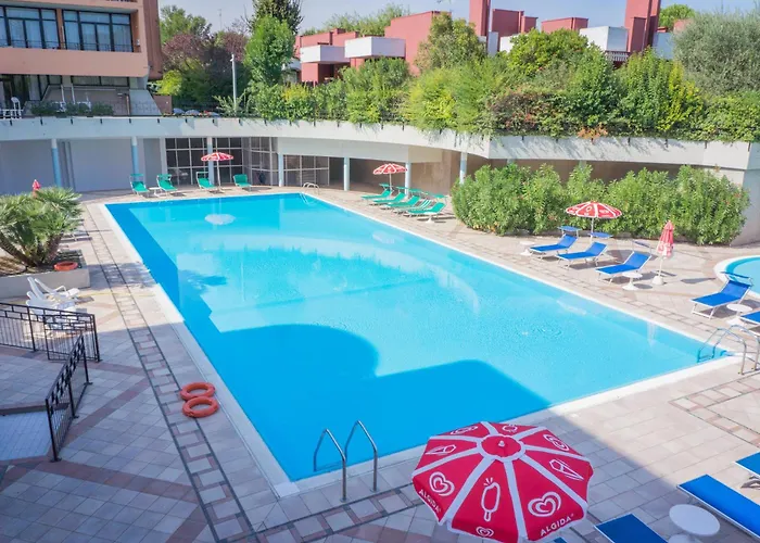 3-Sterne-Hotel: Hotel Residence Holiday