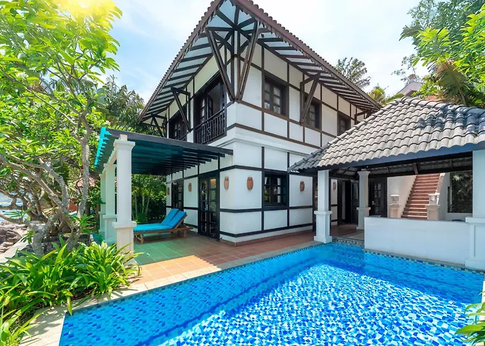 Son Tra Beach & Spa Danang