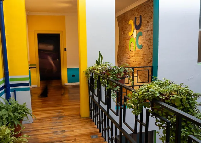 Hotel near College: Community Hostel Quito