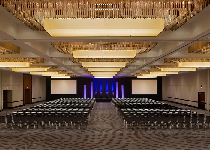 Hotels Close to Airport Hyatt Regency Cincinnati