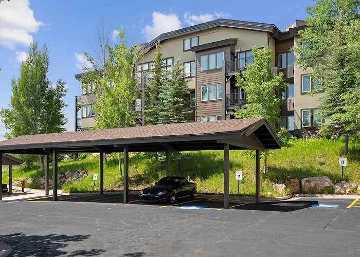 Hotel: Crestview Condominiums By All Seasons Resort Lodging