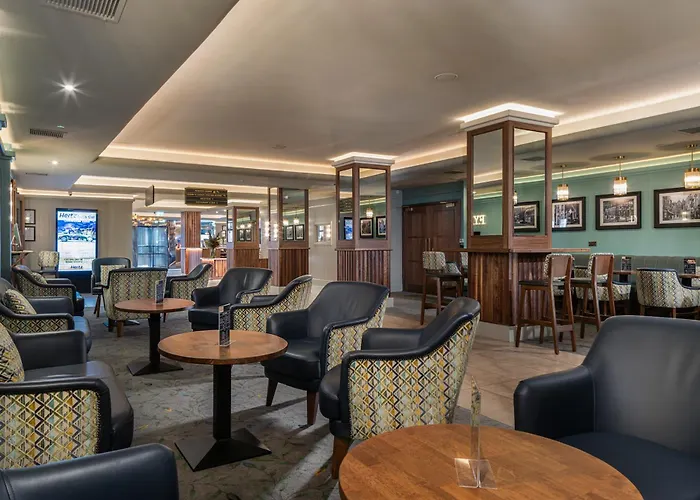 Hotel de golf: Academy Plaza Hotel