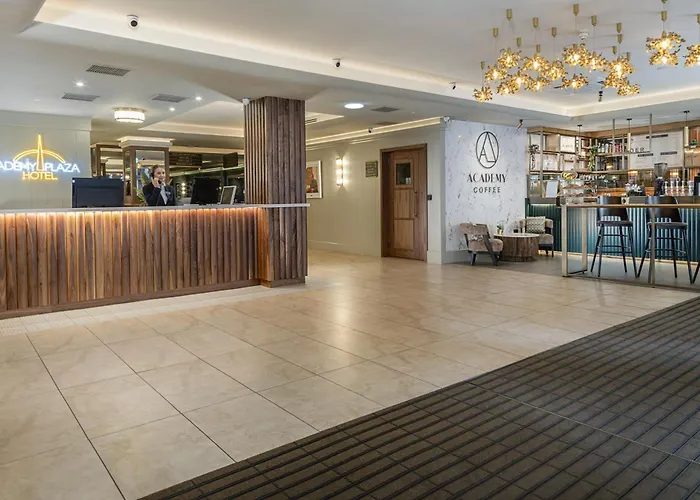 Hotel de golf: Academy Plaza Hotel