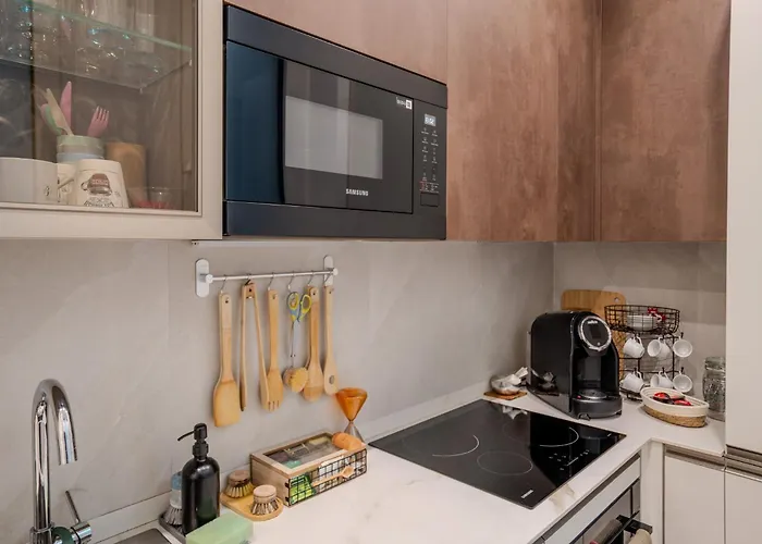 B And G San Babila- Luxury In The Heart Of Milano - Design District