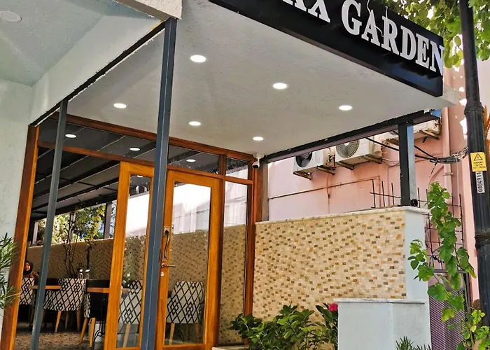 Luxx Garden Hotel