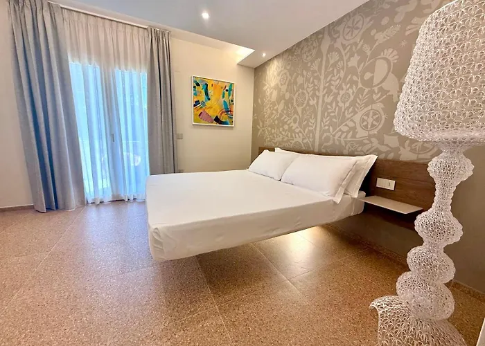 Albergo centrale: Mirari Design Rooms