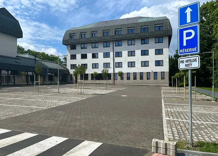 Hôtel 3 étoiles: Hotel Globus