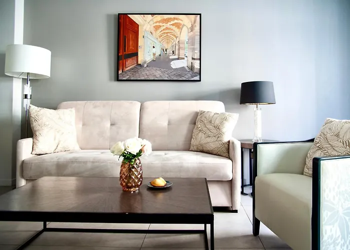 Roi de Sicile - Rivoli -- Luxury apartment hotel