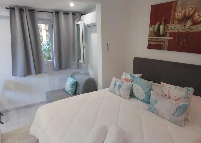 Appartamento : Elbaloves Appartaments Villa