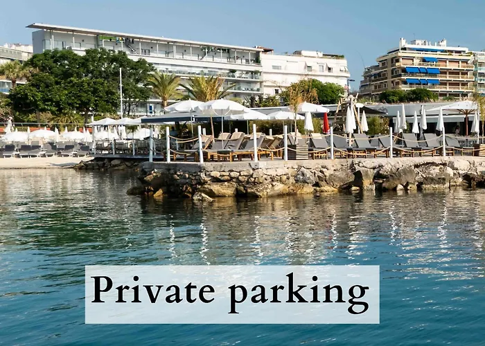 Luxury hotel only: Royal Antibes - Luxury Hotel, Residence, Beach & Spa