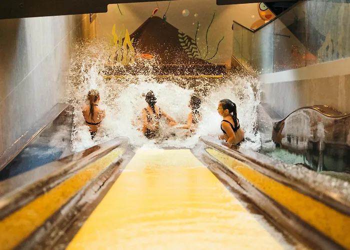 Hotel Con Piscina Familotel Kindl
