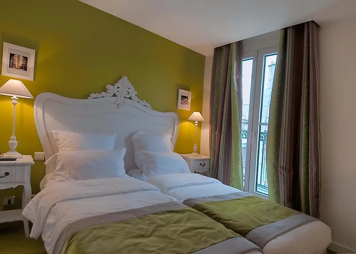 Hotel: Hotel Cluny Square