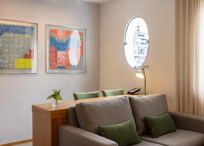 Regent Park Suite
