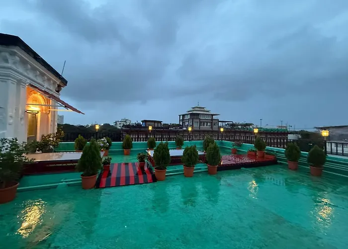 Kurhotel: Hotel Suba Palace Near Gateway Of India