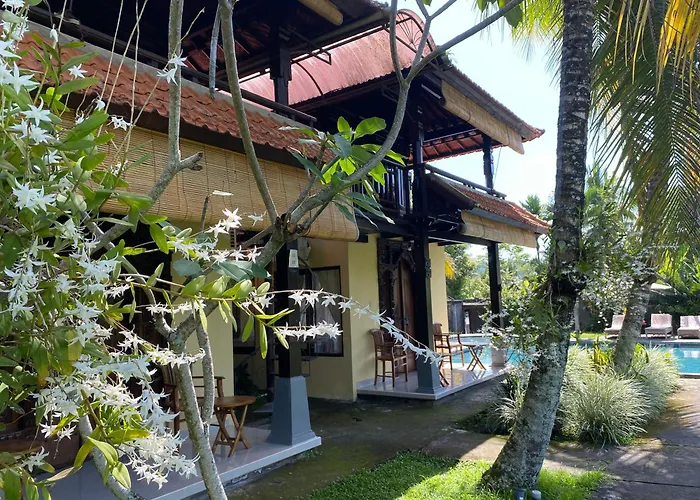Hotel met uitzicht: Atres Villa