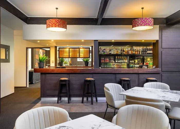 In Luxury hotels Grand Riccarton