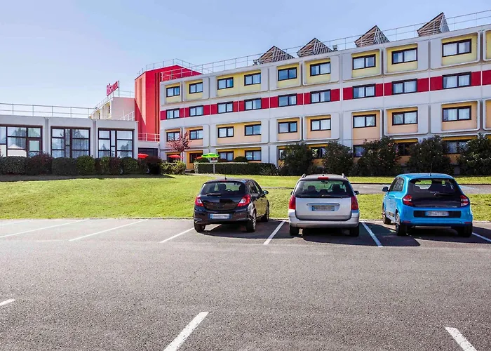 Dog friendly hotels Ibis Bordeaux Lac