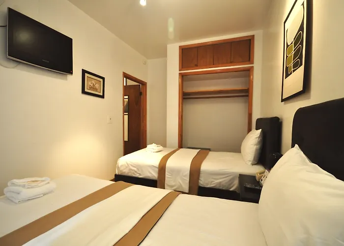 Motels Off Soho Suites