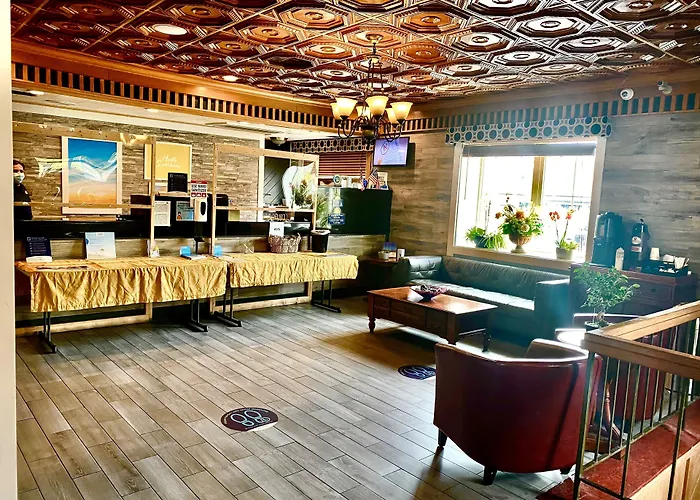 Hotels with a view Days Inn By Wyndham Pensacola - Historic Downtown
