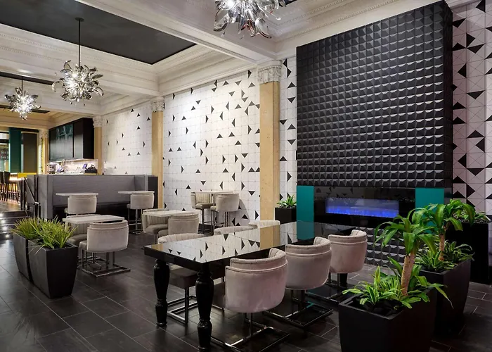  Barnes San Francisco, Tapestry Collection By Hilton