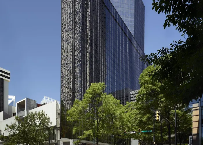 Hôtel accueillant les animaux: Omni Charlotte Hotel