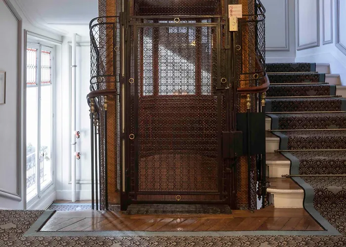 Villa: Bradford Elysées - Astotel