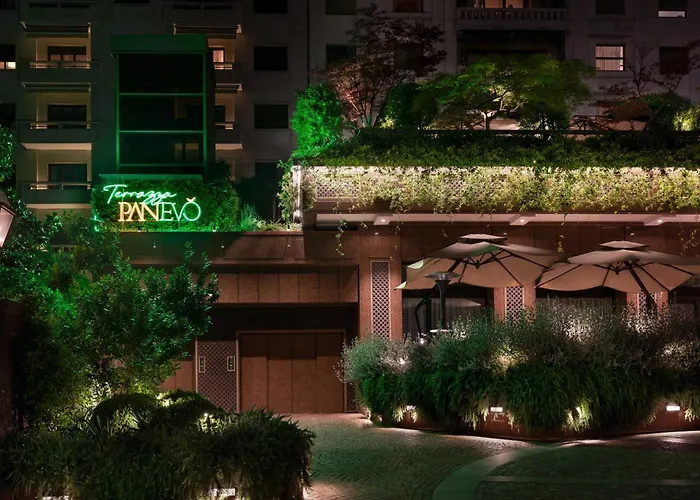 Luxury hotel only: The Westin Palace, Milan
