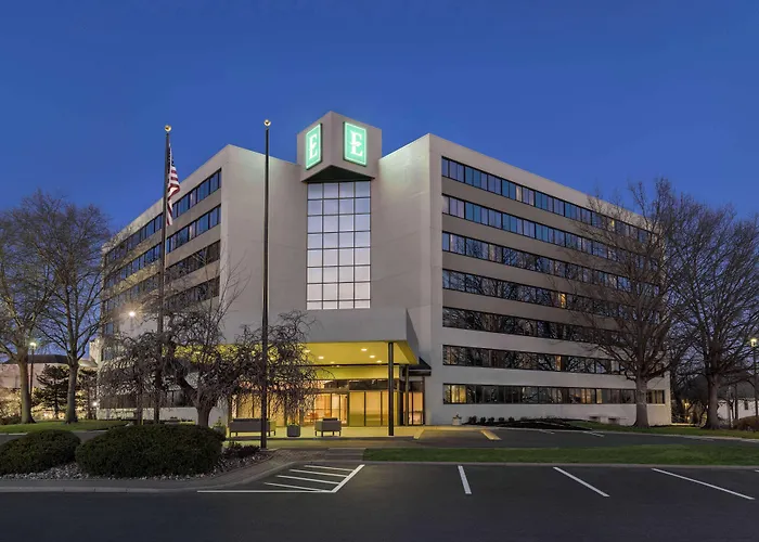 Embassy Suites By Hilton Kansas City Overland Park