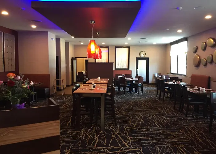 Ramada By Wyndham Grand Forks