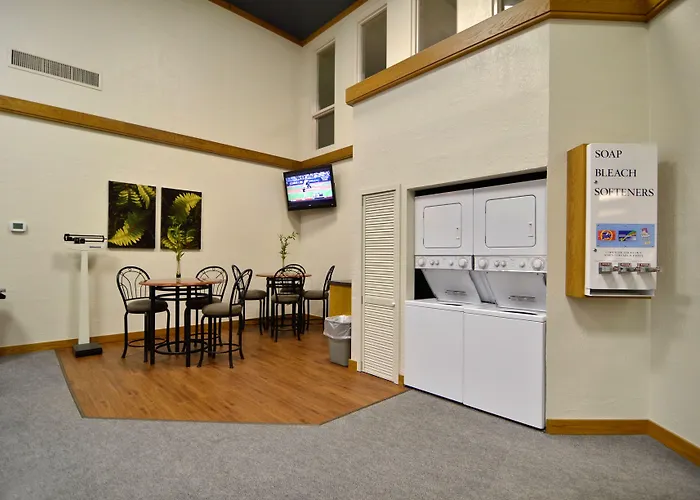 Greenstay & Suites Central