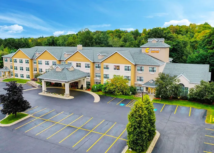 Comfort Suites Marquette