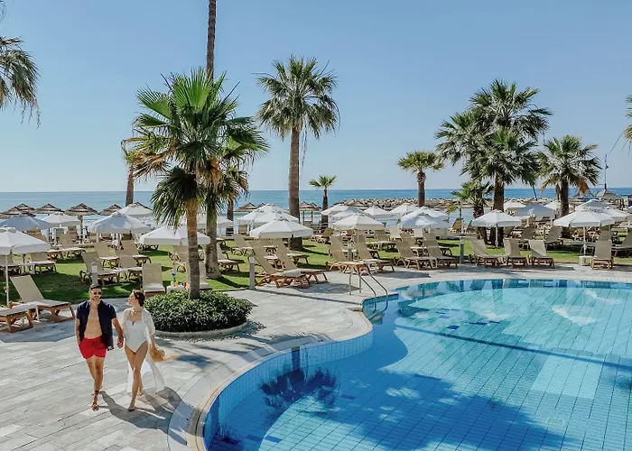 Hotel met tennis: Golden Bay Beach Hotel