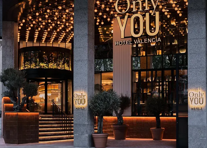 Pet Friendly hotel: Only You Hotel Valencia