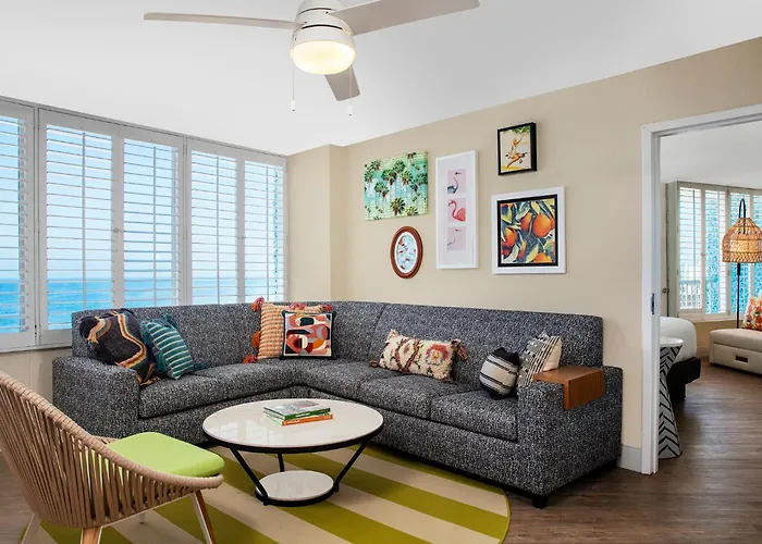 Central hotel: Bellwether Beach Resort