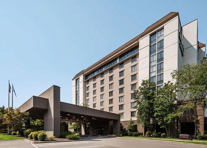 Beach hotel: Embassy Suites By Hilton Nashville Airport