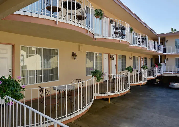 3 star hotel: Best Western Plus Riviera