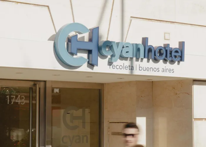 Cyan Recoleta