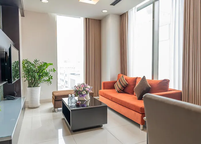 Apartment: Mayfair Suites