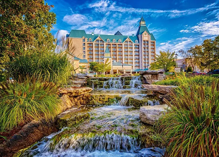 Chateau On The Lake Resort Spa And Convention Center