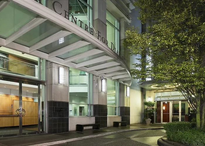 Luxury hotel only: Delta Hotels By Marriott Vancouver Downtown Suites
