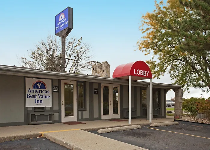 Motel: Americas Best Value Inn - Lansing