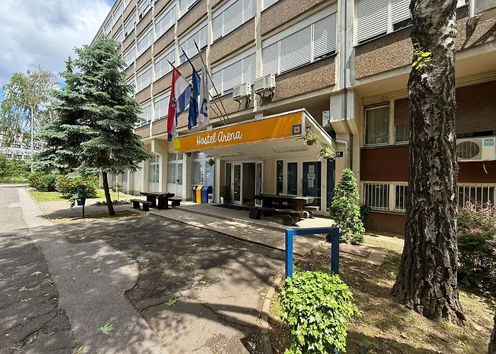  Arena