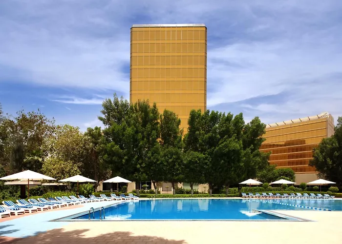 Radisson Blu ,