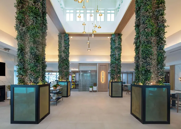 Hilton Garden Inn Airport