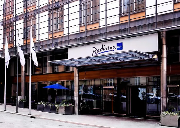 Luxury hotel only: Radisson Blu Plaza Hotel, Helsinki
