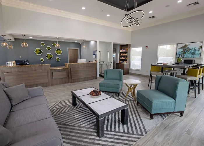 Central hotel: Best Western Plus Lafayette Vermilion River Inn & Suites