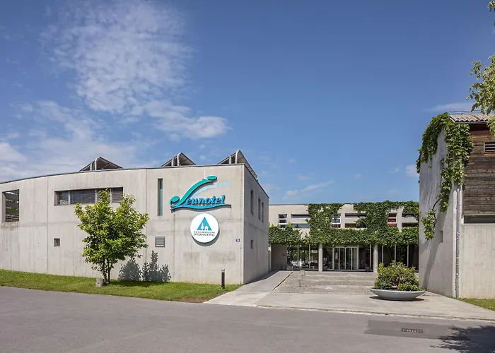 Hotel pres du College: Lausanne Youth Hostel Jeunotel