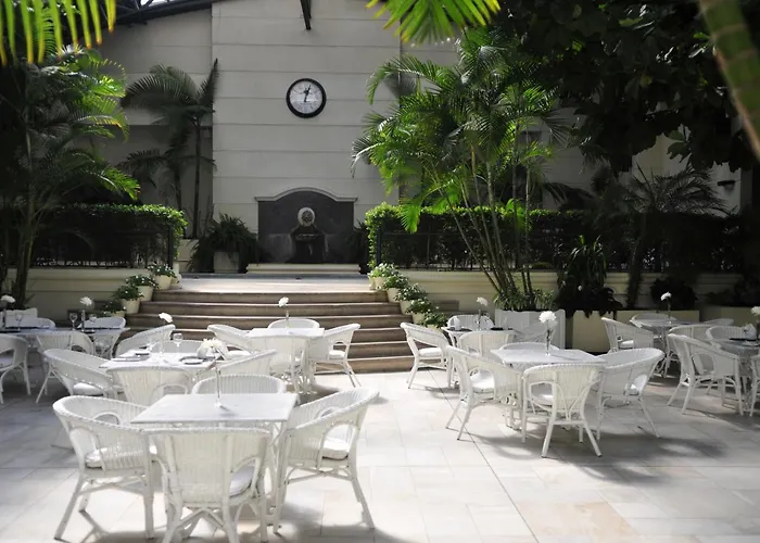 Loi Suites Recoleta Hotel